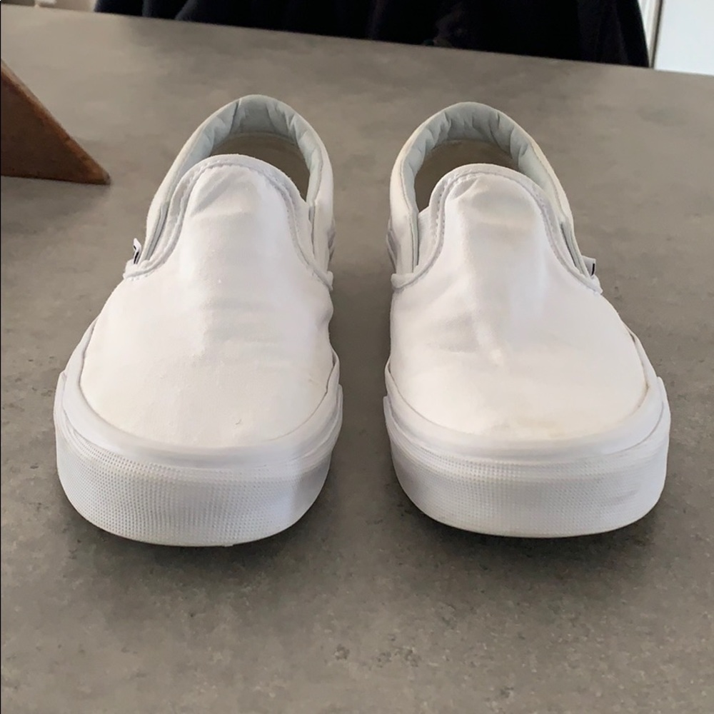 Vans women’s classic slip on